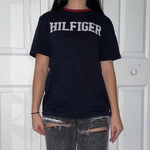 Vintage Tommy Hilfiger t shirt